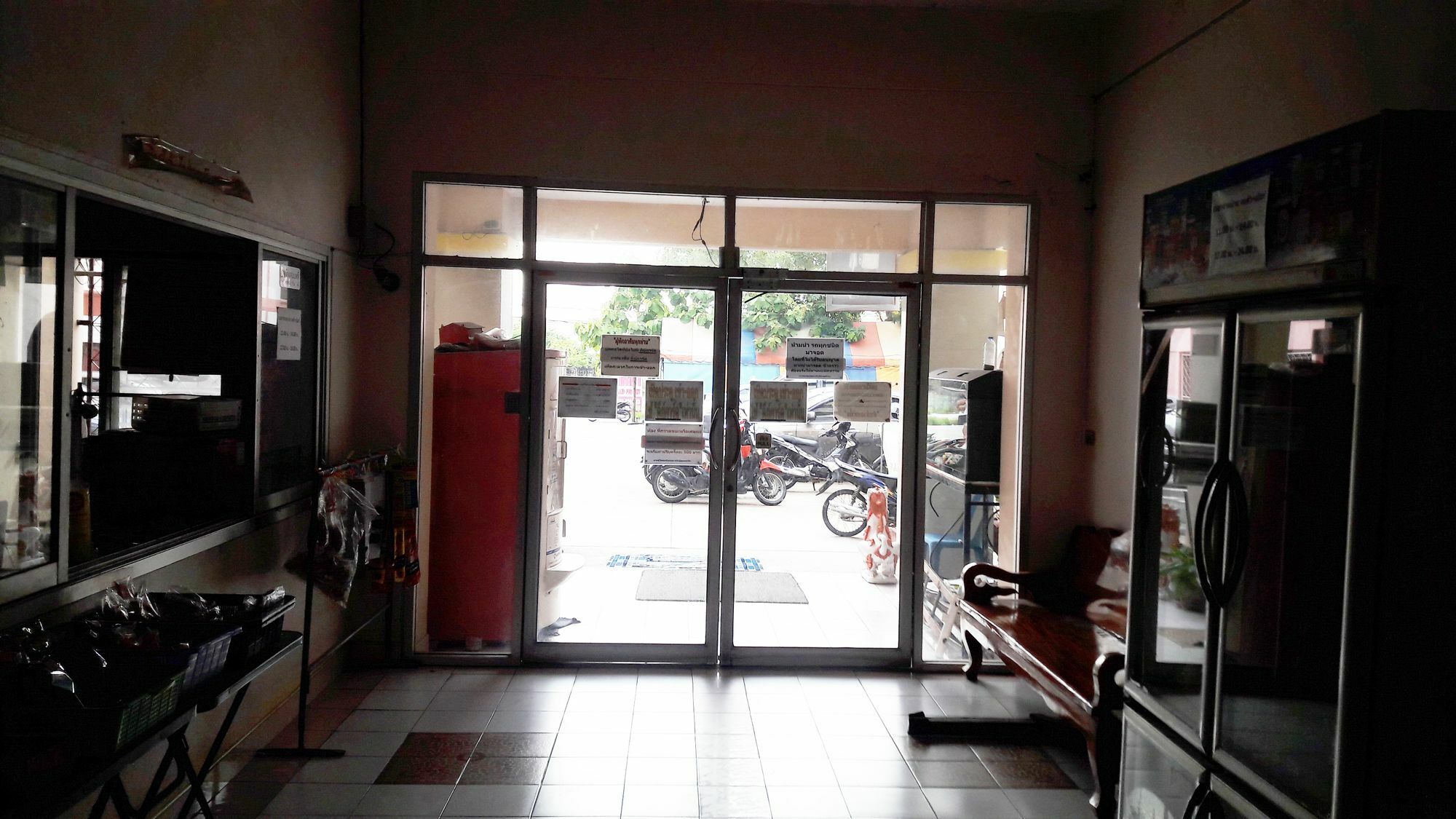 Bun Som Apartment Ban Don Lang Luaran gambar